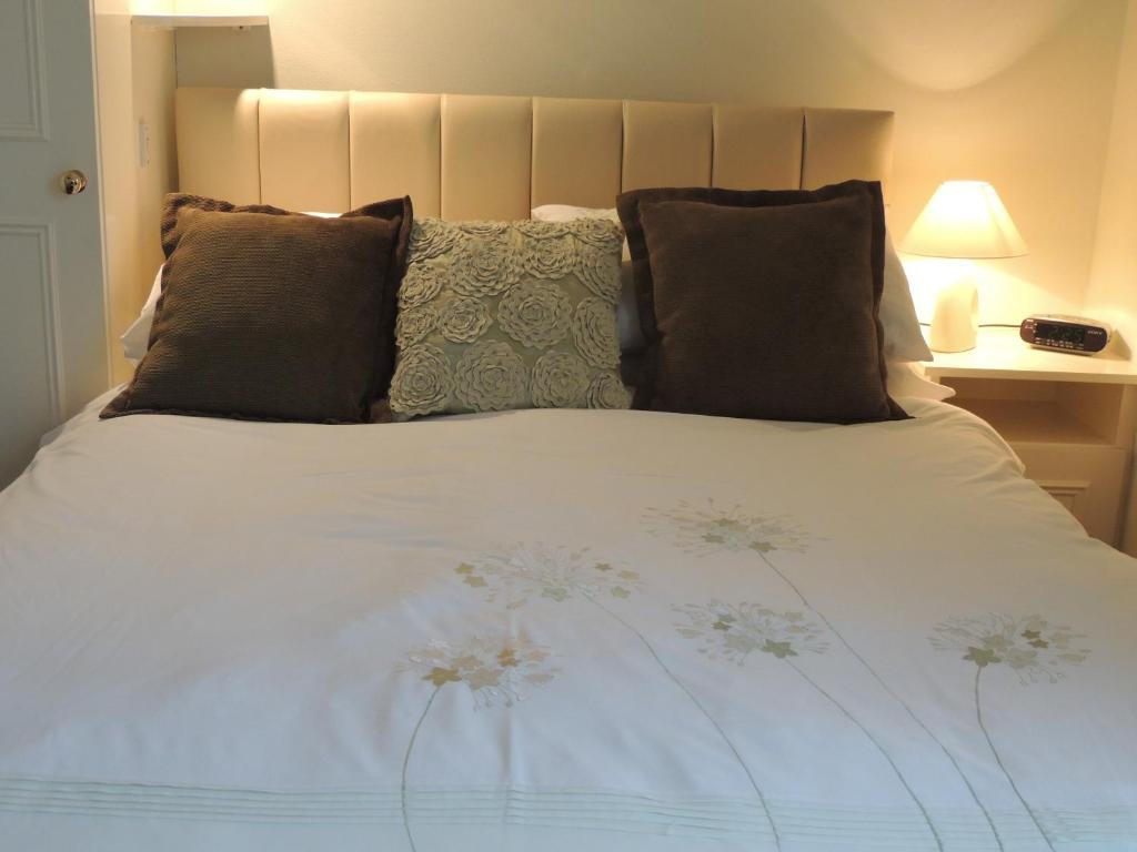 Spring Lodge هاروغايت الغرفة الصورة